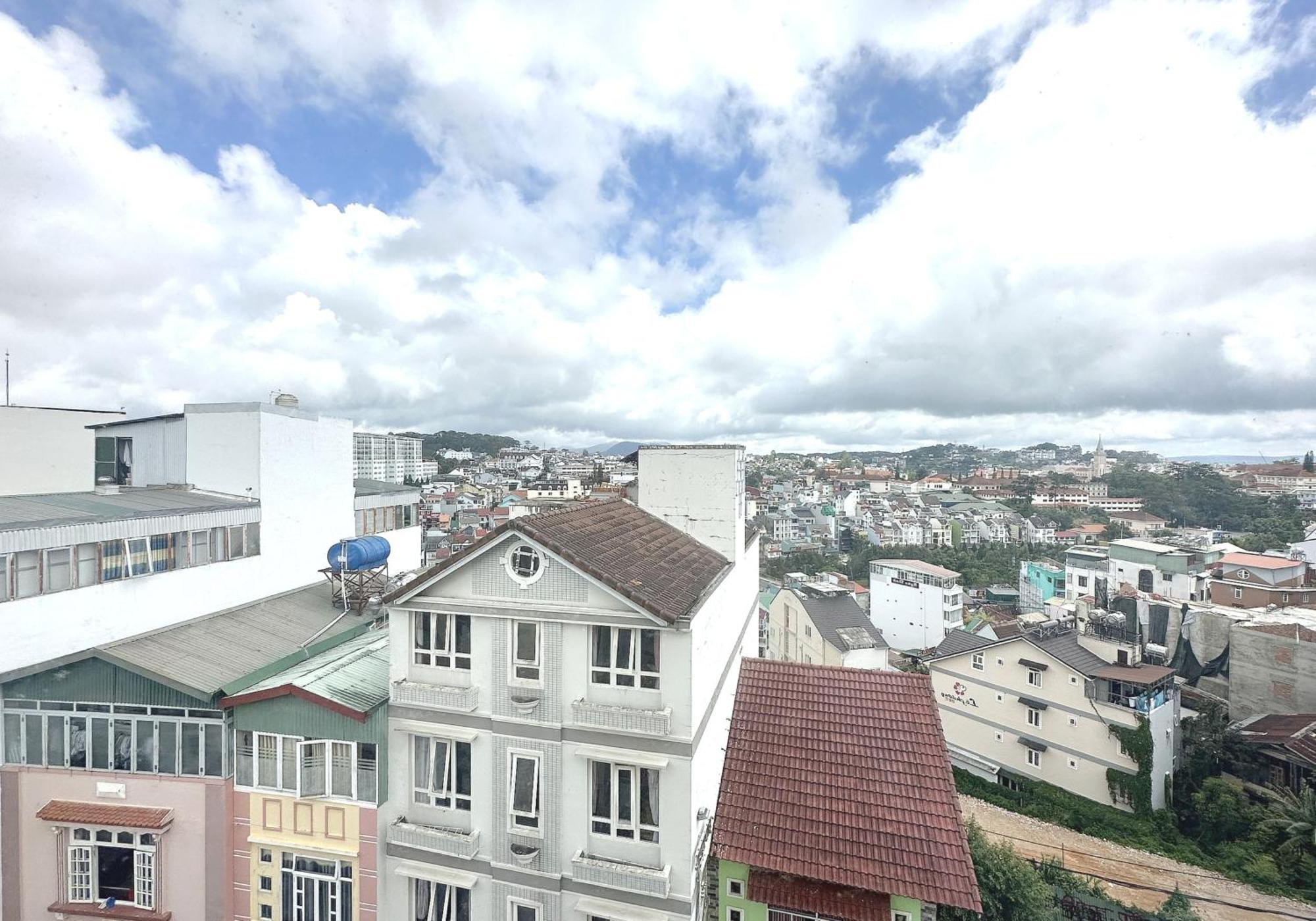 Oyo 1196 Le Vu Hotel Da Lat Eksteriør billede