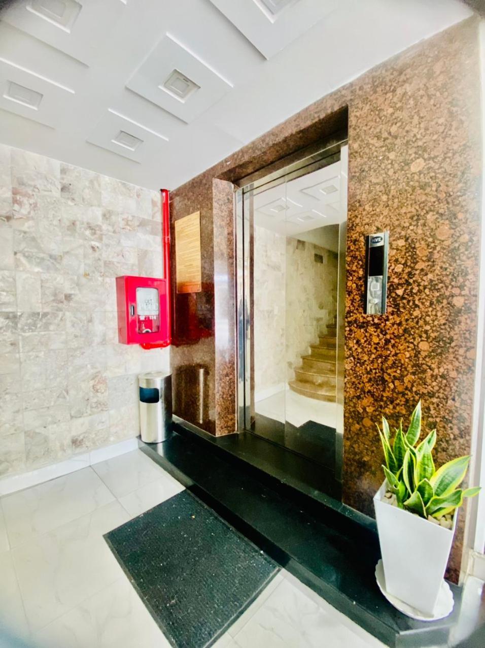 Oyo 1196 Le Vu Hotel Da Lat Eksteriør billede